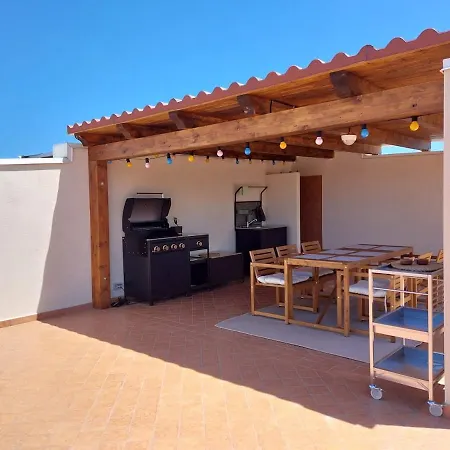 Apartment Exklusives Penthouse Mit Dachterrasse Zambrone